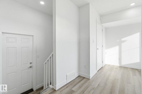 22764 97 Avenue, Edmonton, AB - Indoor Photo Showing Other Room