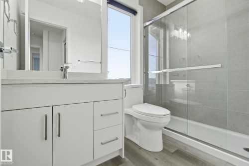 22764 97 Avenue, Edmonton, AB - Indoor Photo Showing Bathroom