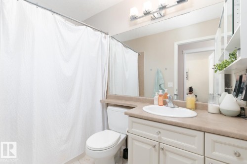 29 Haney Landing, Spruce Grove, AB - Indoor Photo Showing Bathroom