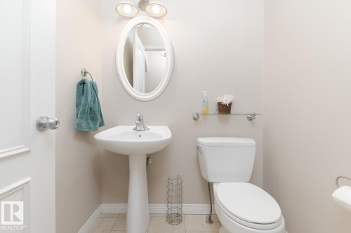 29 Haney Landing, Spruce Grove, AB - Indoor Photo Showing Bathroom