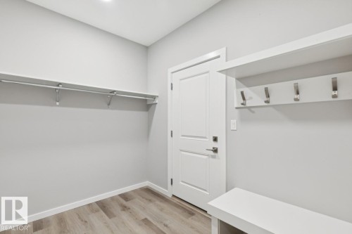 2647 5 Avenue, Edmonton, AB - Indoor