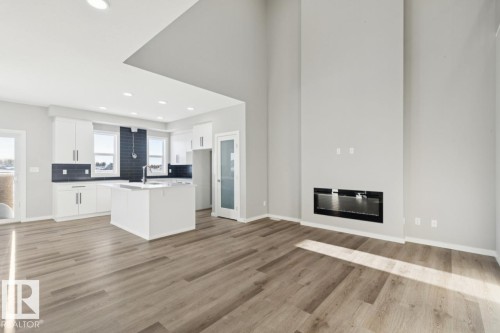 2647 5 Avenue, Edmonton, AB - Indoor With Fireplace