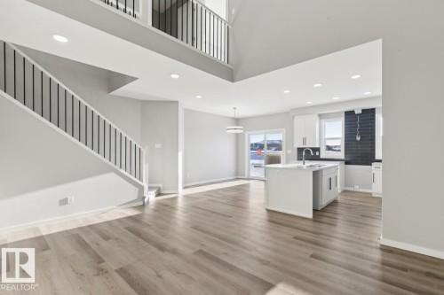 2647 5 Avenue, Edmonton, AB - Indoor