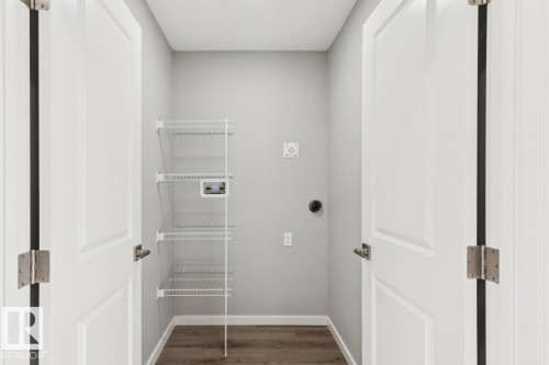 2647 5 Avenue, Edmonton, AB - Indoor Photo Showing Other Room