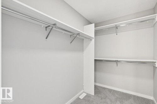 2647 5 Avenue, Edmonton, AB - Indoor With Storage