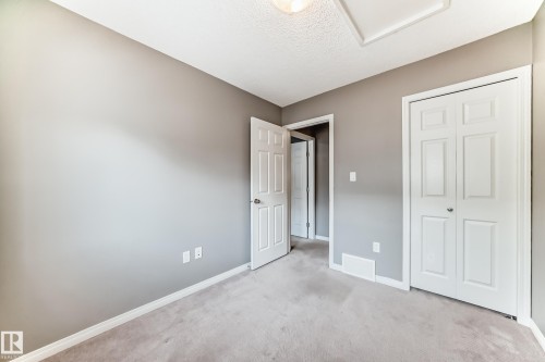 46 4029 Orchards Drive, Edmonton, AB - Indoor Photo Showing Other Room