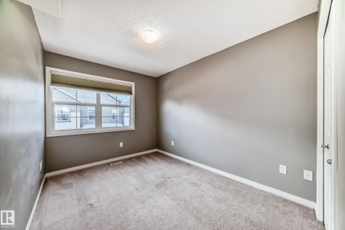 46 4029 Orchards Drive, Edmonton, AB - Indoor Photo Showing Other Room