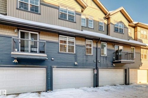 46 4029 Orchards Drive, Edmonton, AB - Outdoor