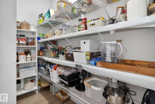 7344 177 Avenue, Edmonton, AB - Indoor With Storage