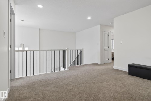 7344 177 Avenue, Edmonton, AB - Indoor Photo Showing Other Room