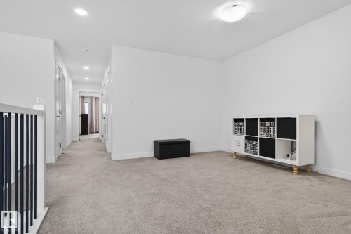 7344 177 Avenue, Edmonton, AB - Indoor Photo Showing Other Room