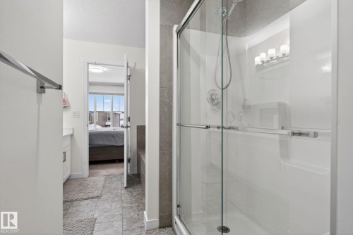 7344 177 Avenue, Edmonton, AB - Indoor Photo Showing Bathroom
