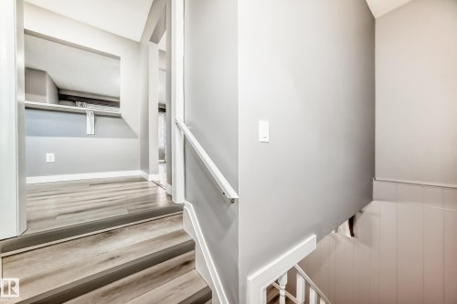 12205 37 Street, Edmonton, AB - Indoor Photo Showing Other Room