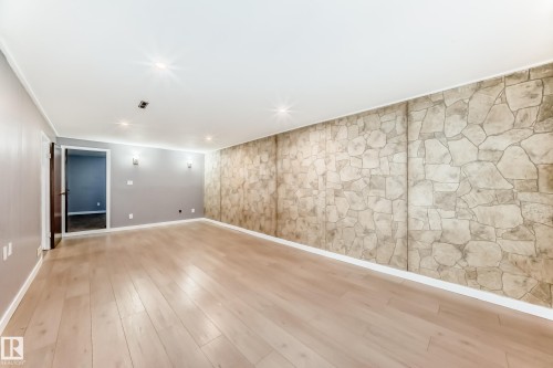 12205 37 Street, Edmonton, AB - Indoor Photo Showing Other Room