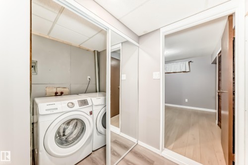 12205 37 Street, Edmonton, AB - Indoor Photo Showing Laundry Room