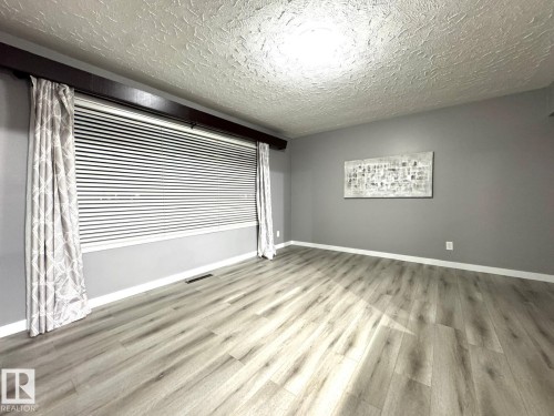 12205 37 Street, Edmonton, AB - Indoor Photo Showing Other Room