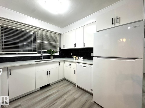 12205 37 Street, Edmonton, AB - Indoor Photo Showing Kitchen
