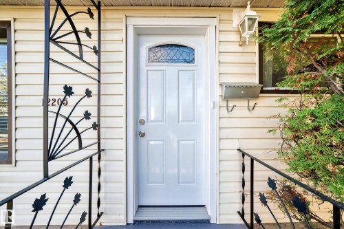 12205 37 Street, Edmonton, AB 