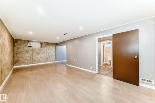 12205 37 Street, Edmonton, AB 