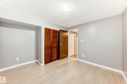 12205 37 Street, Edmonton, AB 