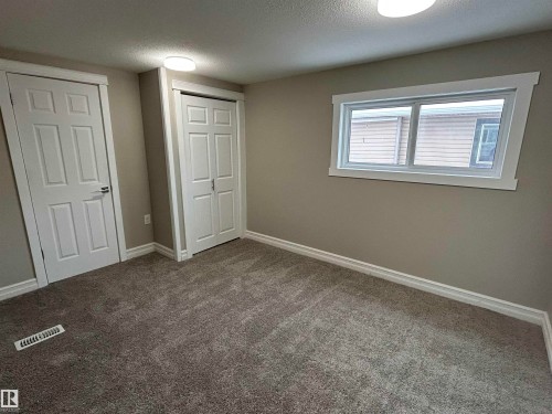 347 West Brook Way Nw, Edmonton, AB - Indoor Photo Showing Other Room