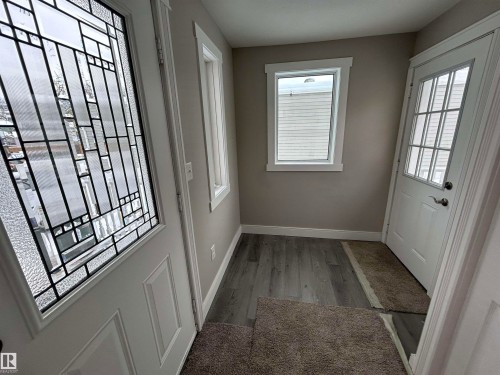 347 West Brook Way Nw, Edmonton, AB - Indoor Photo Showing Other Room