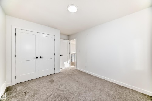 9219 183 Avenue, Edmonton, AB - Indoor Photo Showing Other Room