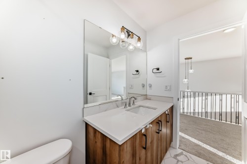 9219 183 Avenue, Edmonton, AB - Indoor Photo Showing Bathroom