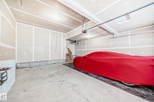 9219 183 Avenue, Edmonton, AB - Indoor Photo Showing Garage