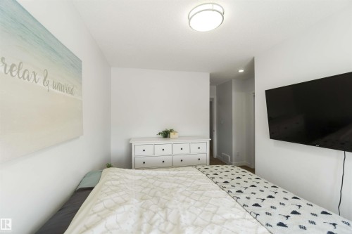 22778 97 Avenue, Edmonton, AB - Indoor Photo Showing Bedroom