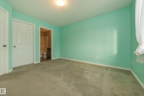 1438 Watt Drive, Edmonton, AB - Indoor Photo Showing Other Room