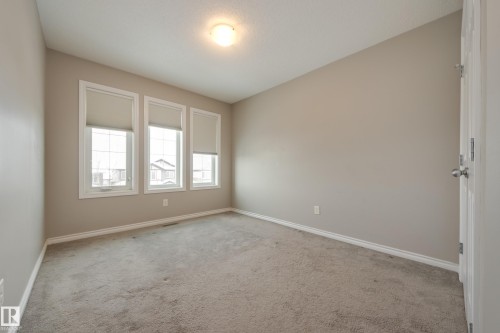 1438 Watt Drive, Edmonton, AB - Indoor Photo Showing Other Room