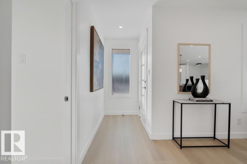 6408 88 Avenue, Edmonton, AB - Indoor Photo Showing Other Room