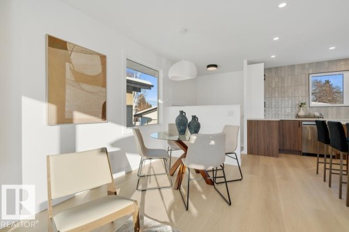 6408 88 Avenue, Edmonton, AB - Indoor Photo Showing Dining Room