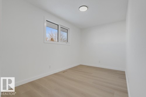 6408 88 Avenue, Edmonton, AB - Indoor Photo Showing Other Room
