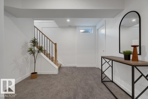 6408 88 Avenue, Edmonton, AB - Indoor