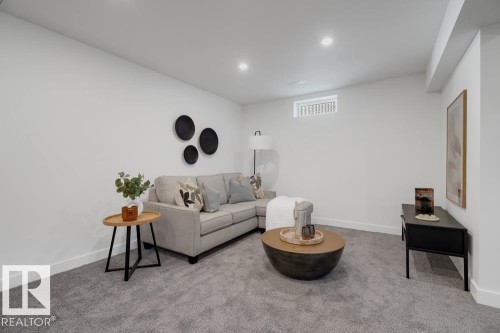 6408 88 Avenue, Edmonton, AB - Indoor