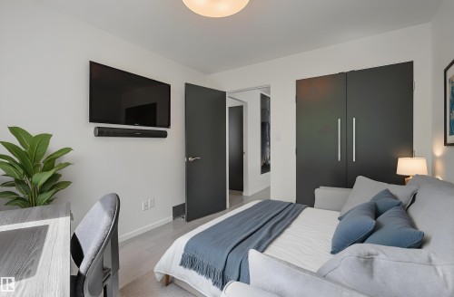 50 Sylvancroft Lane, Edmonton, AB - Indoor Photo Showing Office