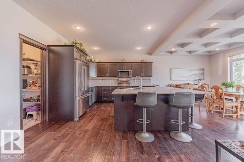 1019 Coopers Hawk Link Link, Edmonton, AB - Indoor