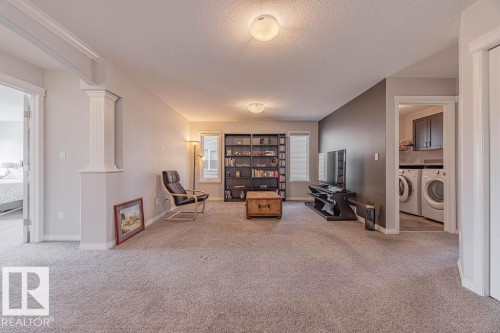 1019 Coopers Hawk Link Link, Edmonton, AB - Indoor