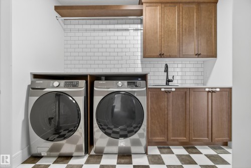 7 Jubilation Drive, St. Albert, AB - Indoor Photo Showing Laundry Room