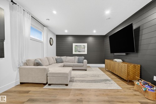 7 Jubilation Drive, St. Albert, AB - Indoor