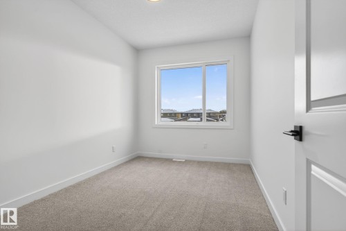 159 Pierwyck Loop, Spruce Grove, AB - Indoor Photo Showing Other Room