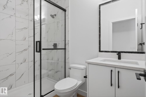 159 Pierwyck Loop, Spruce Grove, AB - Indoor Photo Showing Bathroom