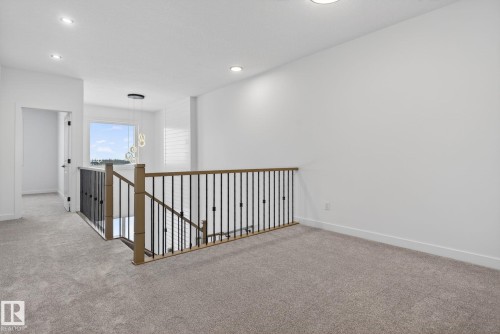 159 Pierwyck Loop, Spruce Grove, AB - Indoor Photo Showing Other Room
