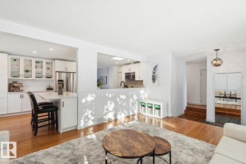 6412 36 Avenue, Edmonton, AB - Indoor Photo Showing Other Room