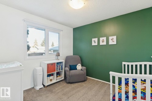 6412 36 Avenue, Edmonton, AB - Indoor Photo Showing Bedroom