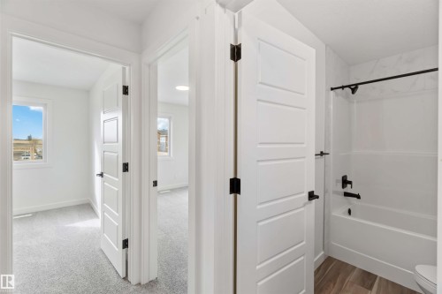 1015 Aster Boulevard, Edmonton, AB - Indoor Photo Showing Other Room