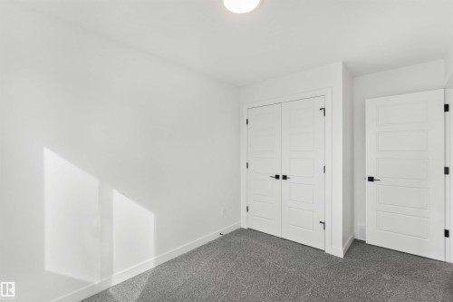 1015 Aster Boulevard, Edmonton, AB - Indoor Photo Showing Other Room