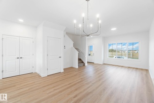 1013 Aster Boulevard, Edmonton, AB - Indoor
